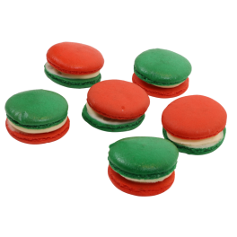 Kerst macarons in rood en groen met pistache- en red velvetvulling, personaliseerbaar met logo of kaart.